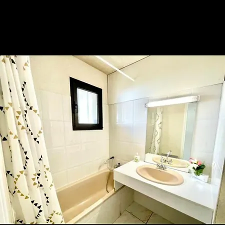 Avec Terrasse Et Jardin Apartmán Royan